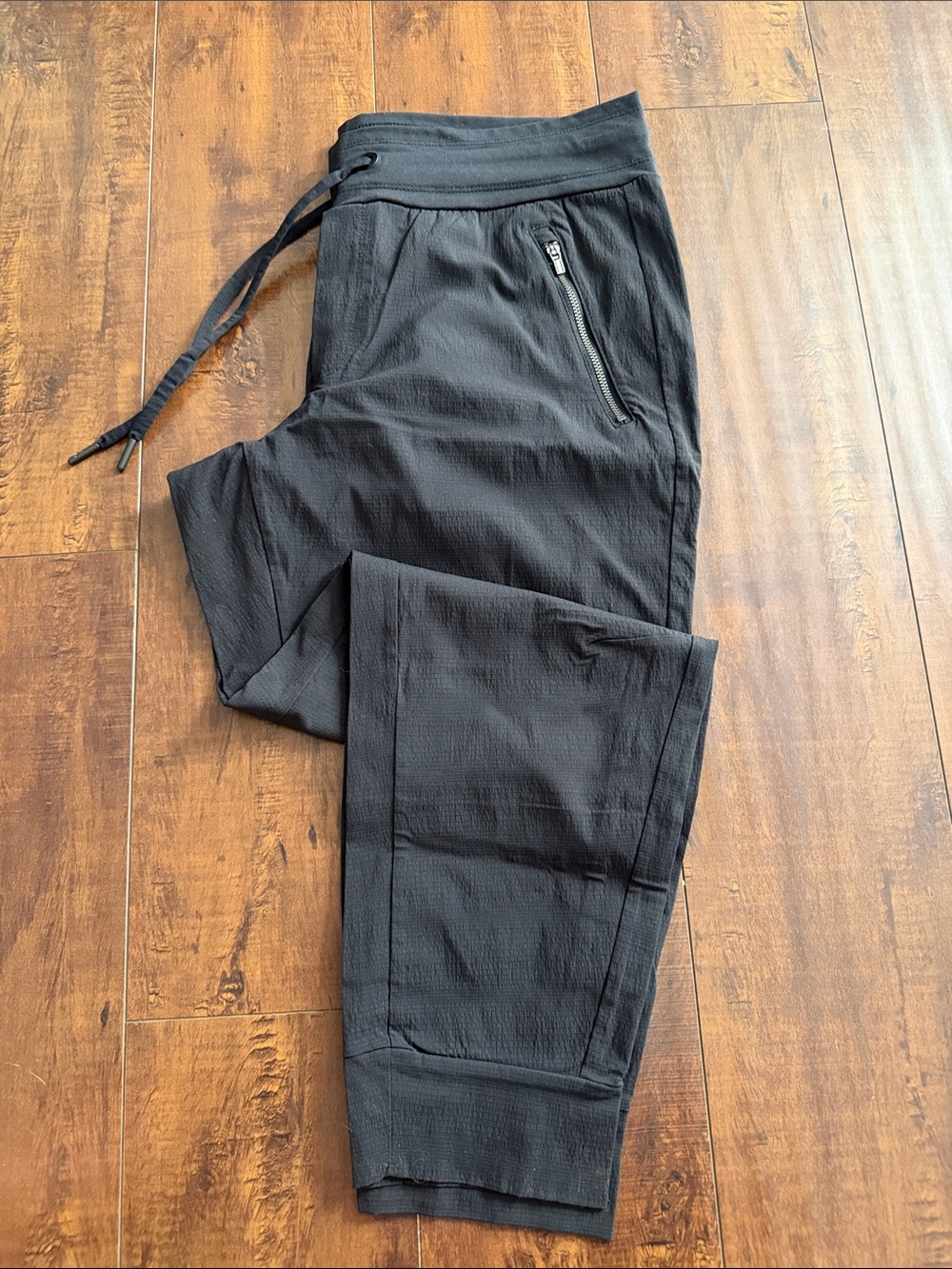 Athleta Black Women's Jogger with Zip Pocket, 26 inch inseam